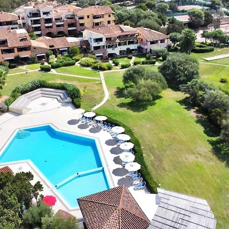 With Pool And In 3* Porto Rotondo