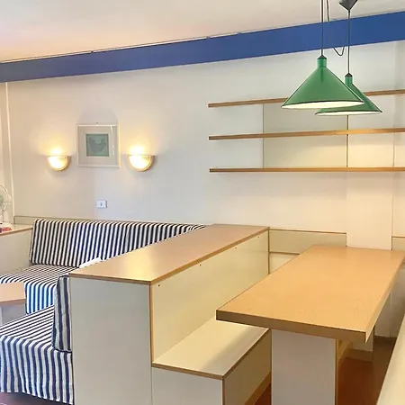 公寓式酒店 With Pool And In