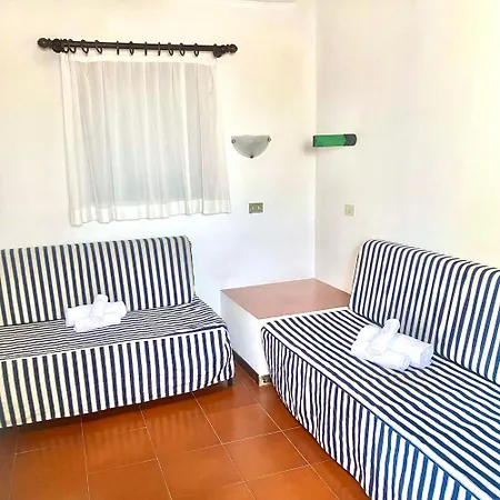 公寓式酒店 With Pool And In